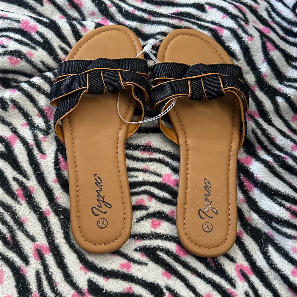IYNX Black and Tan Women's Sandals